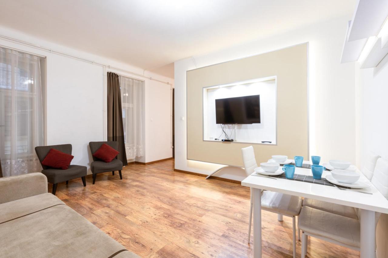 Central Seven Erzsebet Krt Budapest Exterior foto